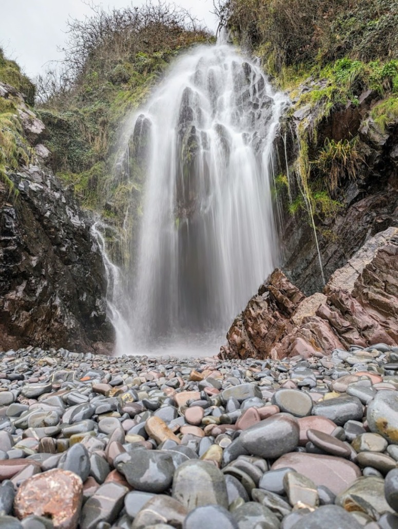 clovelly_waterfall
