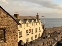 Red Lion Hotel (2)