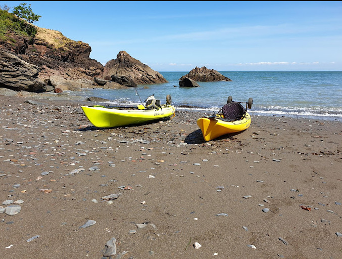 Surfside Kayak Hire & Tours