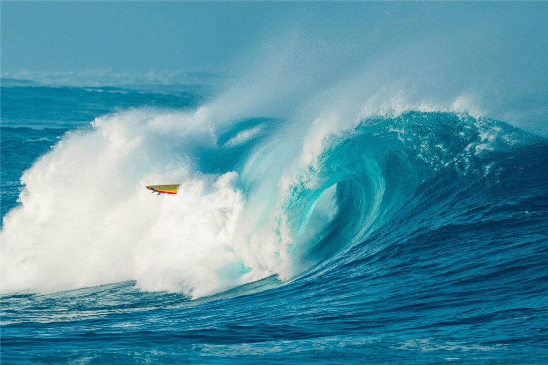 How to Safely Wipeout When Surfing