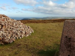 gp_holdstone_down_2
