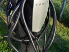 tesla_destination_charger